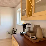 Сasa de vacaciones Yellow House With Sauna And View Over *
