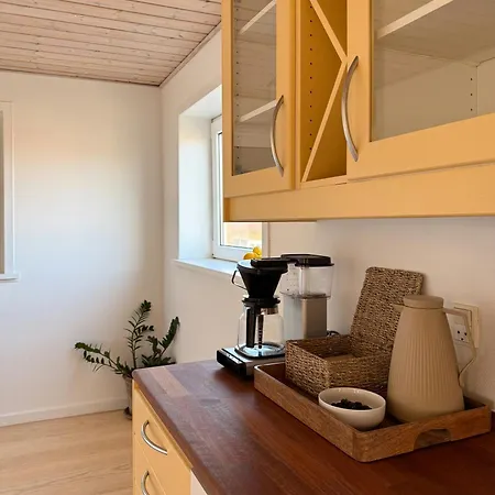 Сasa de vacaciones Yellow House With Sauna And View Over *