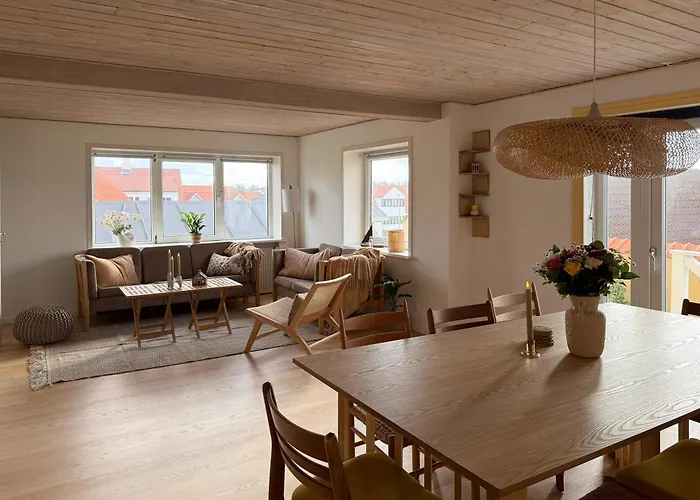 Yellow Beach House With Sauna And View Over Lokken Ferienhaus *