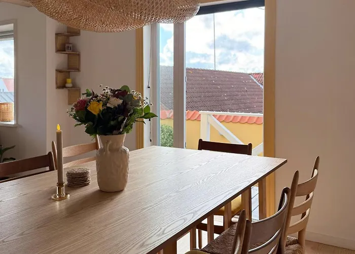 Yellow Beach House With Sauna And View Over Lokken * Løkken