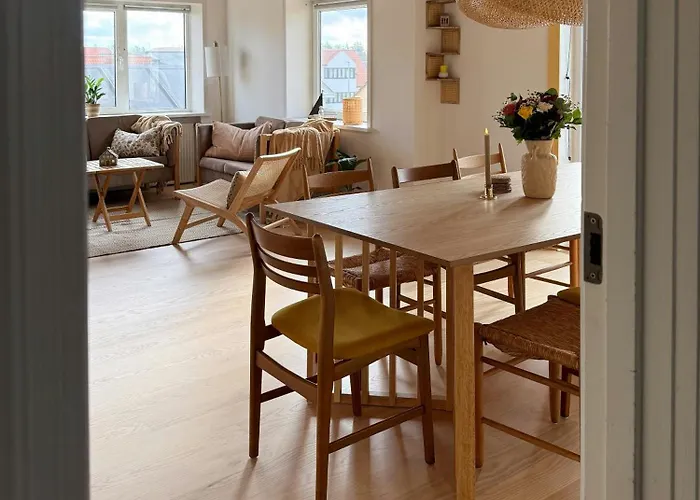 Yellow Beach House With Sauna And View Over Lokken * Løkken