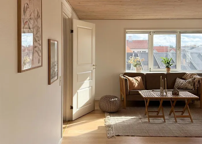 Yellow Beach House With Sauna And View Over Lokken * Løkken