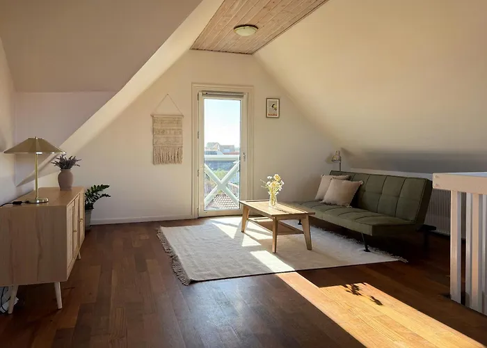 Yellow Beach House With Sauna And View Over Lokken Ferienhaus Løkken