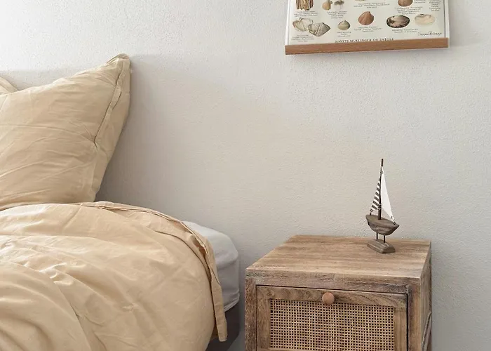 Yellow House With Sauna And View Over Сasa de vacaciones *