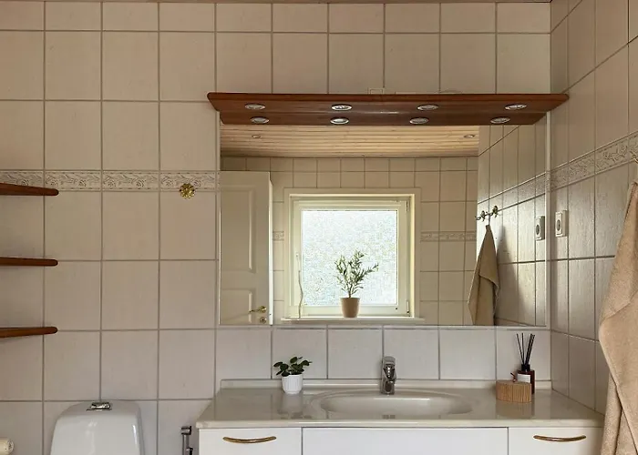 Yellow House With Sauna And View Over Сasa de vacaciones *